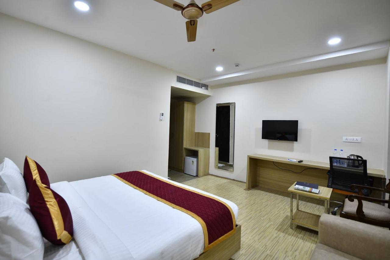 Hotel Urban Delight Managed By Cannychoice Vijayawāda Екстериор снимка
