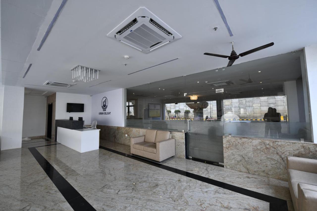 Hotel Urban Delight Managed By Cannychoice Vijayawāda Екстериор снимка