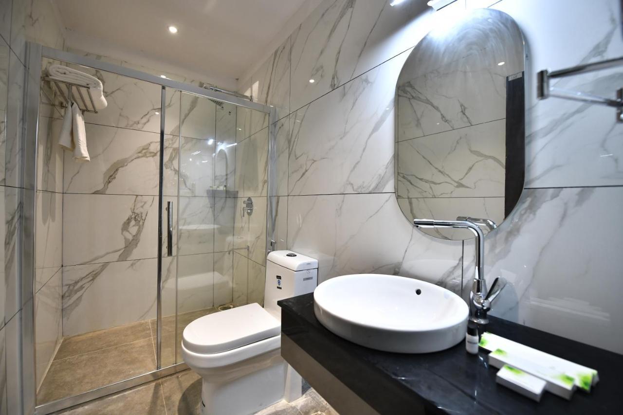 Hotel Urban Delight Managed By Cannychoice Vijayawāda Екстериор снимка