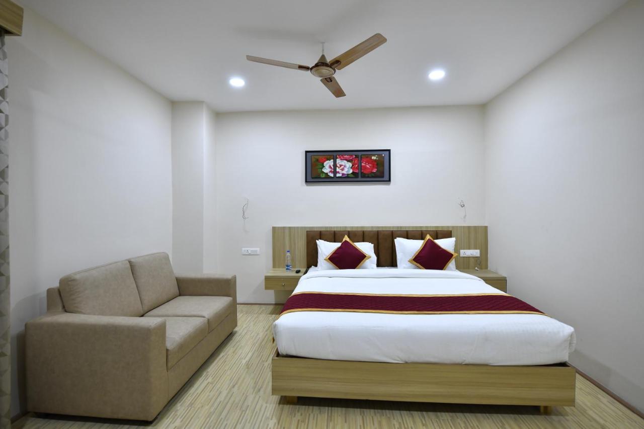 Hotel Urban Delight Managed By Cannychoice Vijayawāda Екстериор снимка